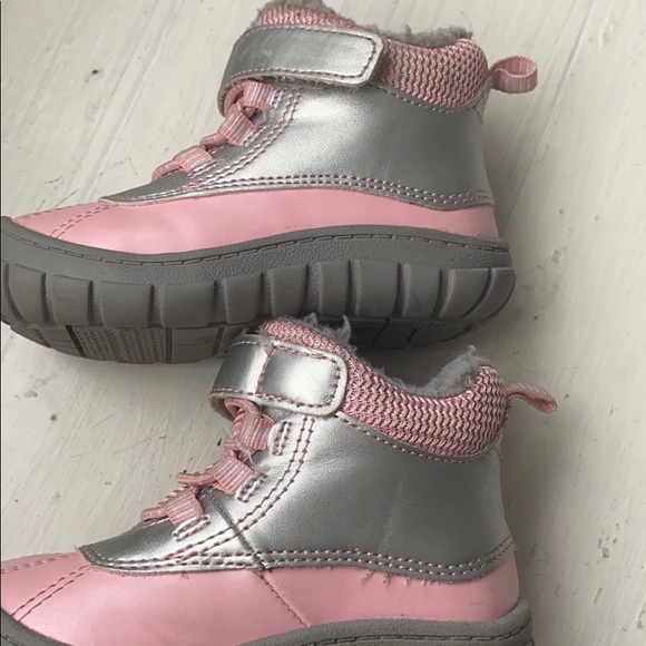 Girl's Winter Boots - Picture 3 of 4